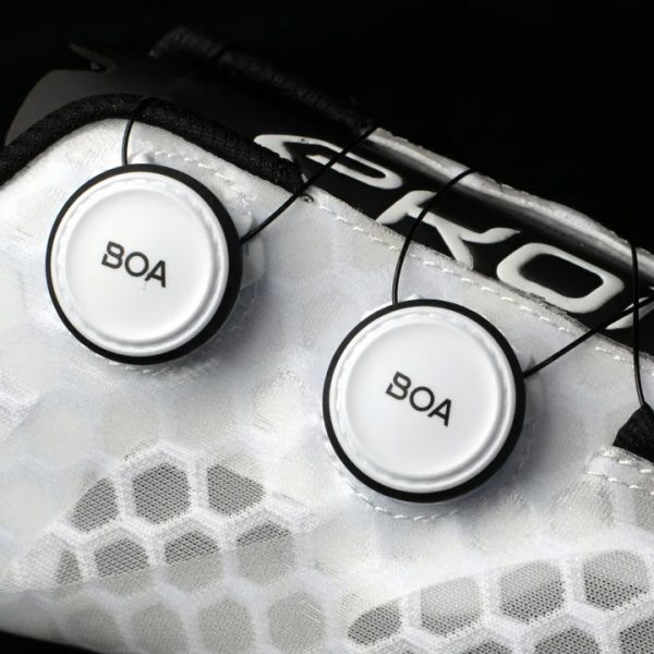 chaussures-ekoi-r4-light-boa-blanches (1) chaussures-ekoi-r4-light-boa-blanches (1)