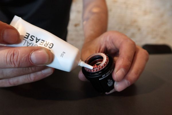 3sportsvn-DT SWISS SPECIAL GREASE TUBE 20gr 3sportsvn-DT SWISS SPECIAL GREASE TUBE 20gr